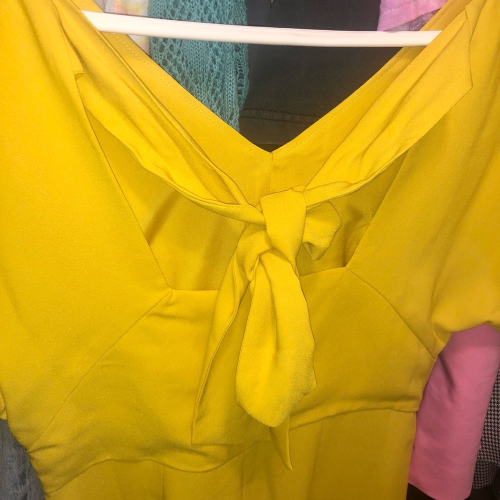 ANN TAYLOR SUMMER YELLOW DRESS. - Picture 7 of 7